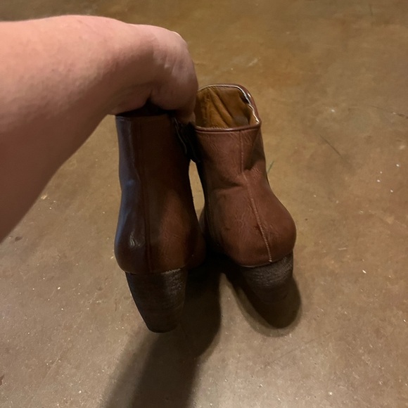 Very Volatile Ankle Boots Size 7.5 - Picture 6 of 8